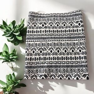 Zara Trafaluc Mini Skirt - size 5